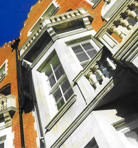 156-158 Buckinghampalace Road