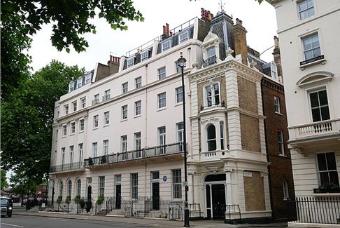 Working in Belgrave Square – What a Stroll around the Block Reveals