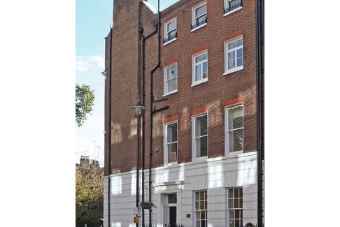 18 FITZHARDINGE STREET, MAYFAIR, W1